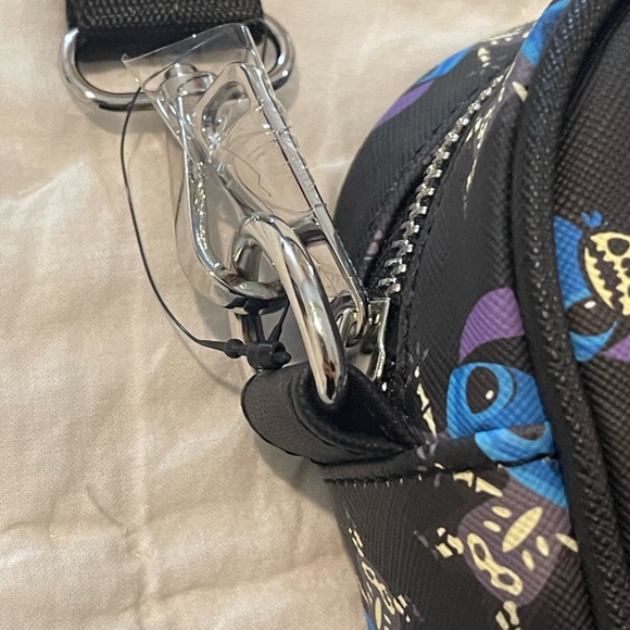 Disney Her Universe AOP Lilo & Stitch - Skeleton Stitch Crossbody - Picture 14 of 15